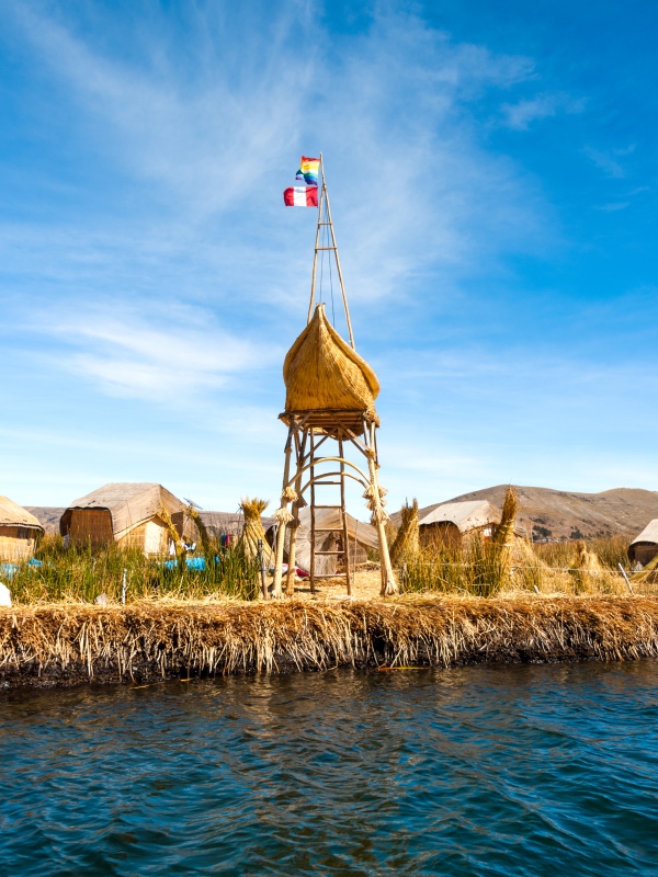 uros-Schwimmende-Inseln-Titicaca-Peru